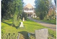 Vor 100 Jahren: Die Aussegnungshalle auf dem alten Friedhof wird eingeweiht